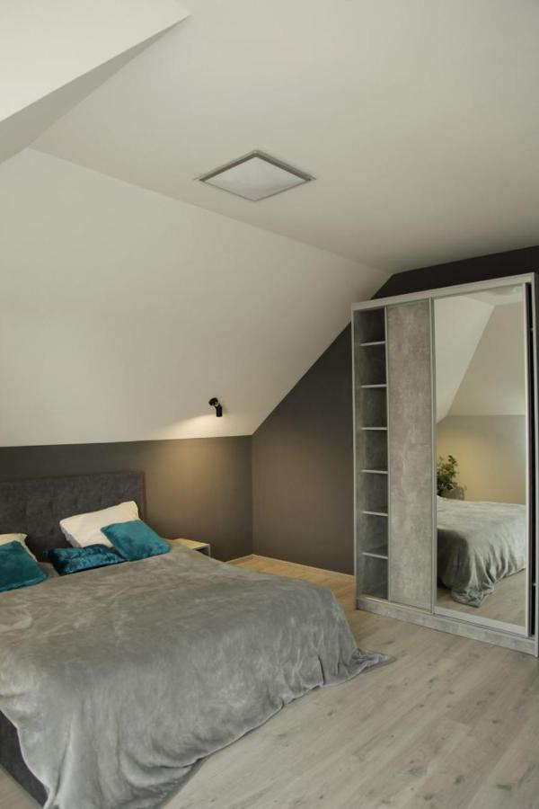 Uzhorod 3 Room Lovely House Екстер'єр фото