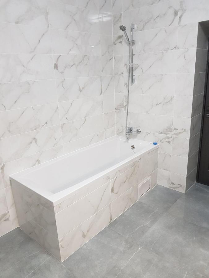 Uzhorod 3 Room Lovely House Екстер'єр фото