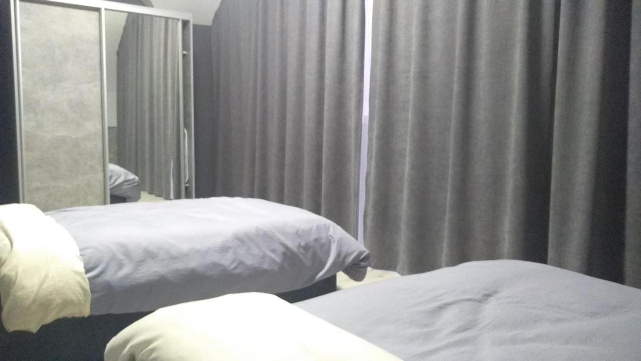 Uzhorod 3 Room Lovely House Екстер'єр фото