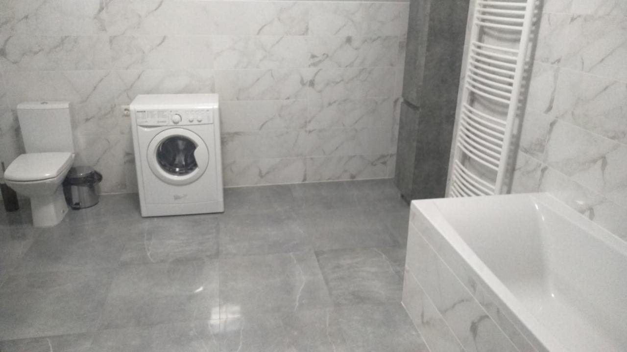 Uzhorod 3 Room Lovely House Екстер'єр фото