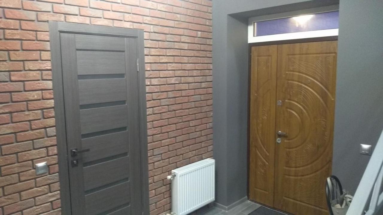 Uzhorod 3 Room Lovely House Екстер'єр фото